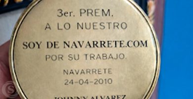 Medalla de reconocimiento otorgada a SoydeNavarrete.com durante el 3er Premio A Lo Nuestro, celebrado en Navarrete el 24 de abril de 2010, por su destacada labor informativa y comunitaria.